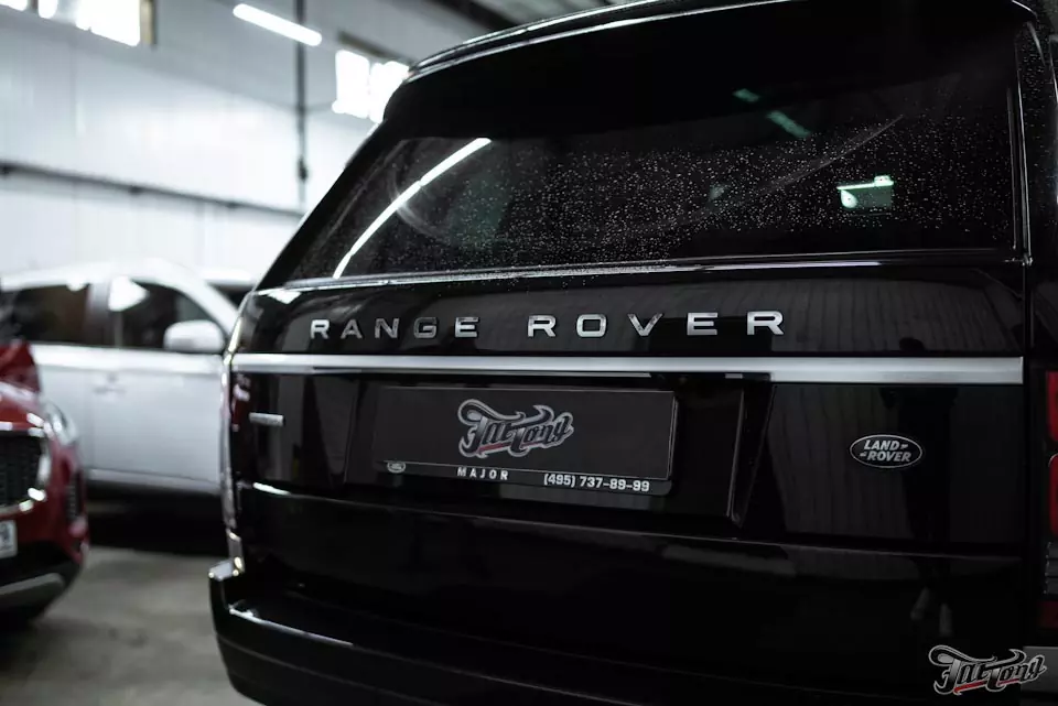 Range Rover. Антихром. Восстановительная полировка кузова с керамикой и химчистка салона
